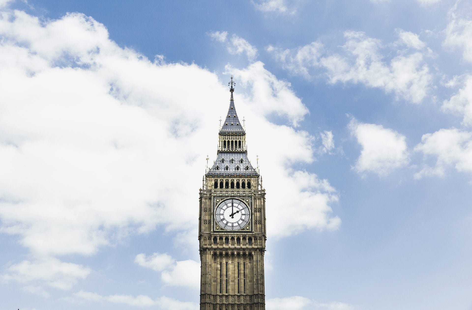 How Market Research Helped a UK Startup Launch a New Digital Service with Confidence